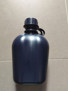 1x Army bottle