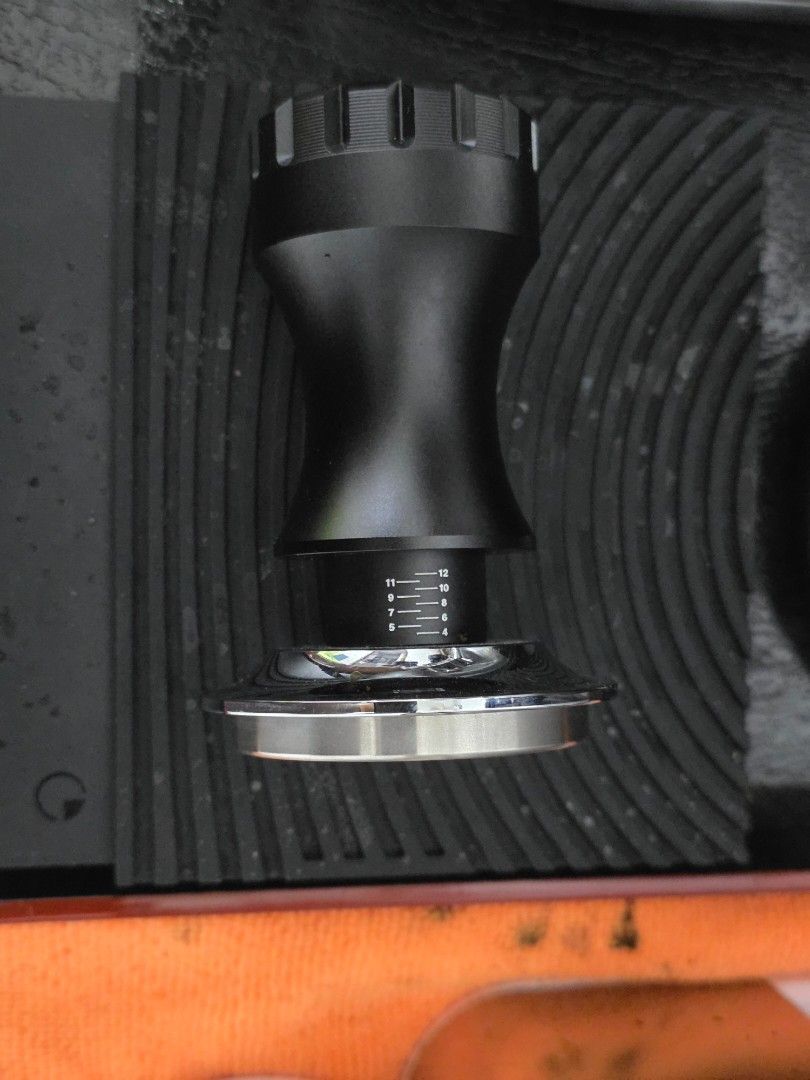 Bincoo 51mm self leveling tamp (Category: Coffee Machines & Makers) located in Singapore. Submitted by kwlim999 (Listing ID 1457082685, Image 3). Description: .