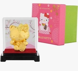 Hello Kitty Daruma 24K Gold Foil in Frame