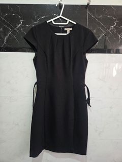 H&M Black Short Sleeve Dress with Belt