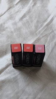 Huda Beauty Liquid Blush