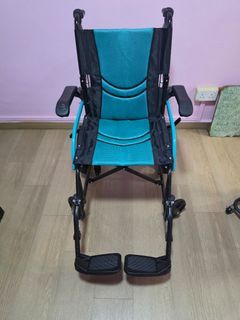 Lightweight Folding Transport Wheelchair