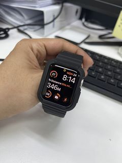 Broken Apple Watch SE 40mm GPS Case and Band