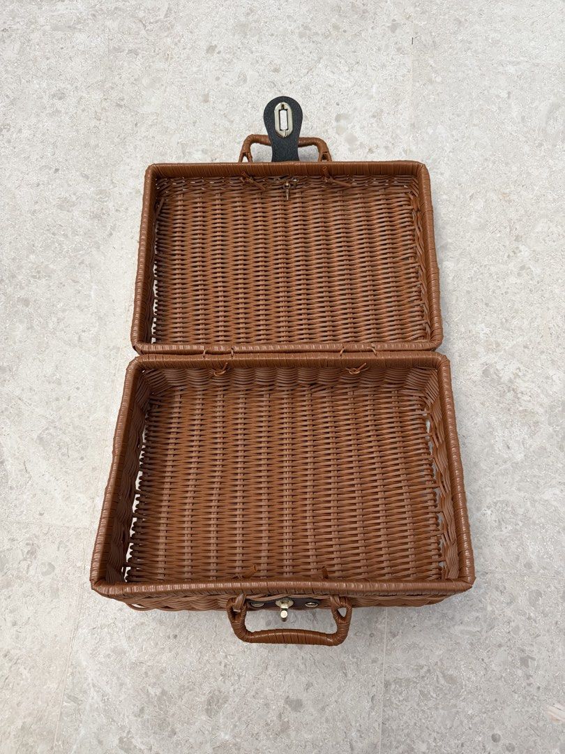 Rattan Storage Basket with Lid Picnic Basket Storage Box Perfect for Wedding shoot and Decoration (Category: Everything Else) located in Singapore. Submitted by polarbear6043 (Listing ID 1457409958, Image 7). Description: Used only once as a display deco at the hotel for wedding dinner. Price negotiable. Meet up at AMK Ave 5 Blk 602 / Lentor MRT / YCK MRT. Free delivery for selected locations only. .
