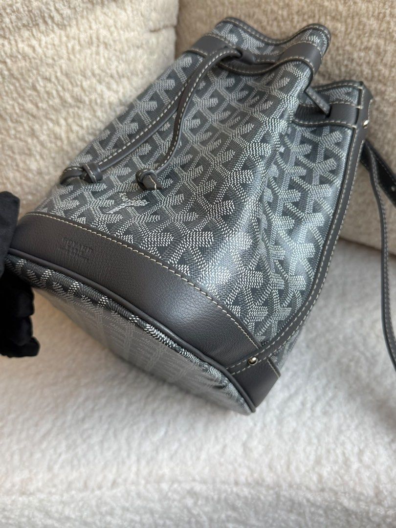 New Goyard Petit Flot Bucket Bag PM Canvas Grey (Category: Bags & Wallets) located in Singapore. Submitted by yasfinds (Listing ID 1457546305, Image 10). Description: New Goyard Petit Flot Bucket Bag PM L17 H23 D14.5cm Strap Drop 36.5-55cm Canvas Grey Comes with Dust bag and receipt only 1611+ F2508 Whats App: Kai @ +65 98263475 .