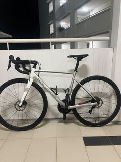 Polygon Strattos S5D Road Bike