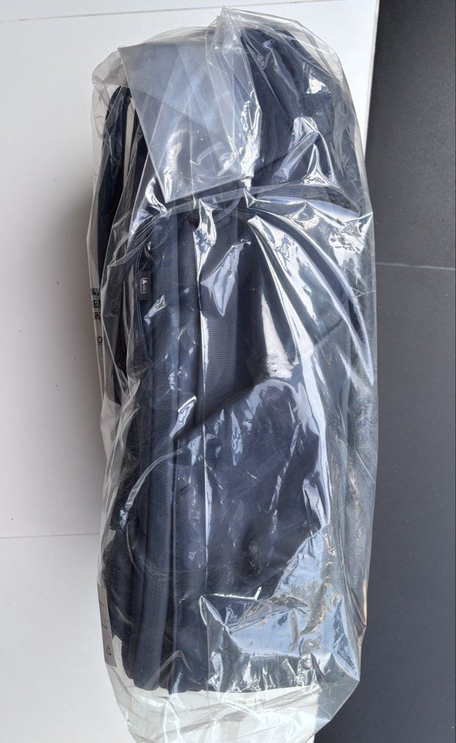 Trade Peak Design Travel Backpack 30L Midnight (Category: Backpacks) located in Singapore. Submitted by pean12 (Listing ID 1457591547, Image 4). Description: - Peak Design Travel Backpack - Color: Navy - Capacity: 30L - Brand new, still in original plastic packaging - Ideal for travel and everyday use - Made in Vietnam - Fair Trade Certified Brand New. Looking to trade for the Coyote Tan colour in brand new condition..