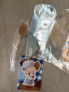 WTS DIMOO WORLD × PIXAR Series Figures (Remy)