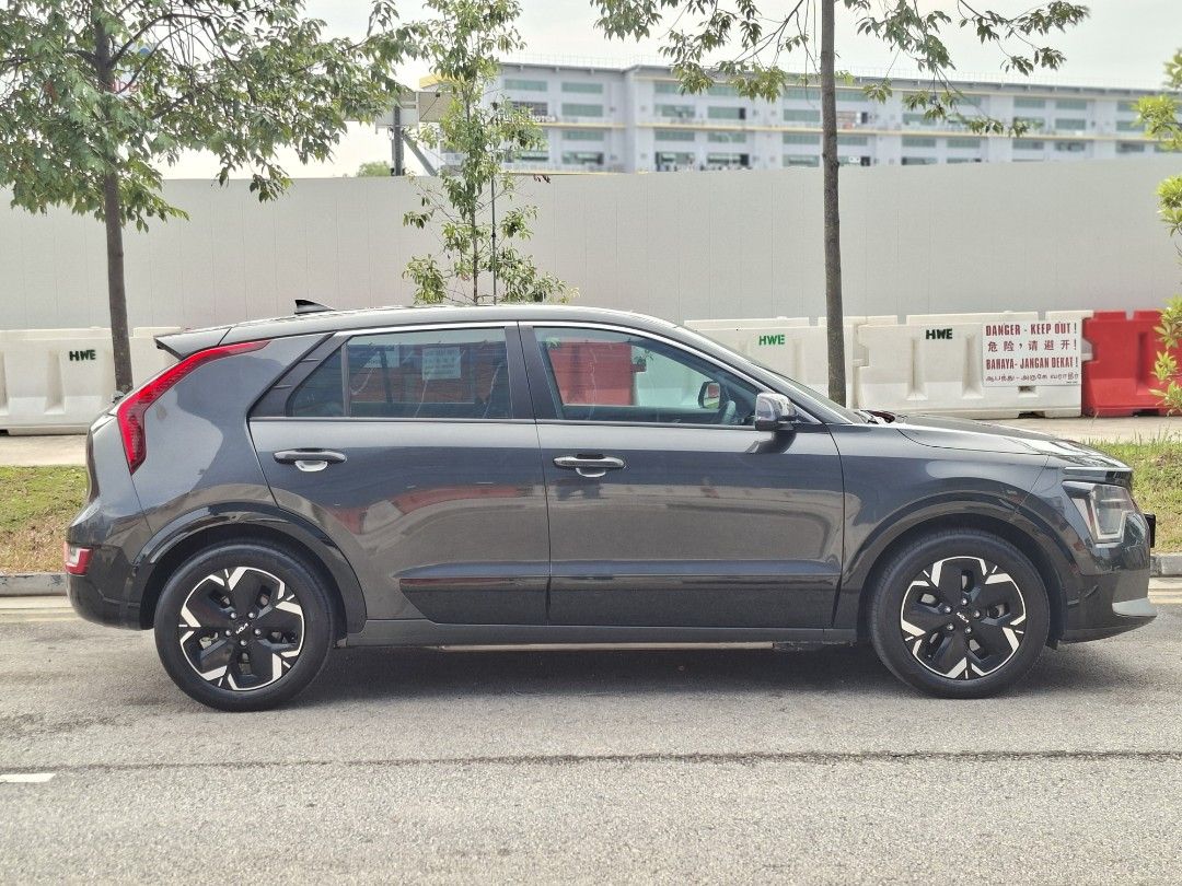 Kia Niro Electric sunroof Auto (Category: Used Cars) located in Singapore. Submitted by preciseauto (Listing ID 1457968649, Image 2). Description: 🔥🔥BOSS SAY ALL MUST GO CLEARANCE SALE🔥🔥 🚨CHEAPEST CARS IN THE MARKET🚨 🚘$500 DRIVEAWAY🚘 🏦LOWEST INTEREST FROM 1.48%🏦 🟢1 YEAR WARRANTY🟢 🔧FREE 1 YEAR SERVICING🔧 🏬 Vehicle 120 Points INSPECTION CHECK By In House Workshop BEFORE we put them for SALE 🚕 PHV Drivers Welcomed 🔁 High Trade In Va