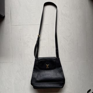 Vintage 1980s Paloma Picasso genuine Italian soft calf real Black Leather Shoulder sling cross body flap bucket noe Bag made in Italy rare collectors Tiffany co
