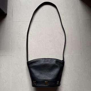 Vintage 1980s Paloma Picasso real genuine Italian Black Leather Shoulder long sling cross body shell shape Bag Tiffany co work casual travel zip collectors rare noe 