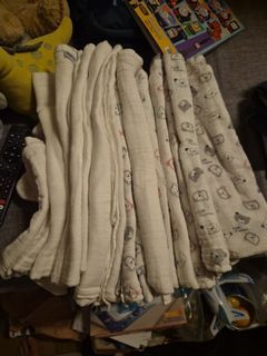 muslin cloth diaper flat folds