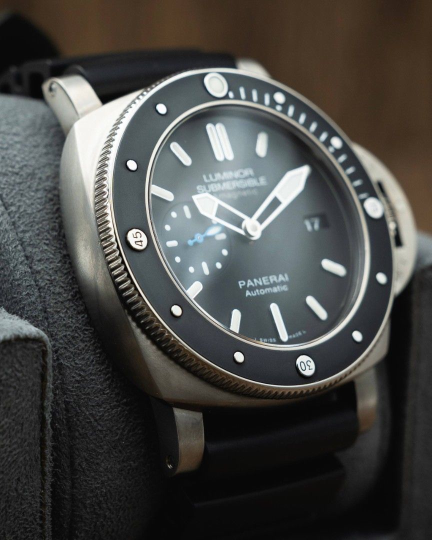 🔥VALUE🔥 Panerai PAM01389 Luminor Submersible Amagnetic Automatic Black Dial Titanium 47mm 2018 Full Set Like New Pam1389 (Category: Watches) located in Singapore. Submitted by gdtimepieces (Listing ID 1458339481, Image 5). Description: ** Open to trades up/down! ** ** Shop Based ** Hi all, up for sales today is a Panerai PAM01389 Luminor Submersible Amagnetic. A seriously cool and uncommon Submersible, featuring a striking ceramic bezel that gi