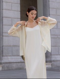 LOVET HILTON BASIC V-NECK CAMI SLIP MAXI DRESS (BUTTERCREAM)