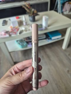 Paul and joe liquid highlighter