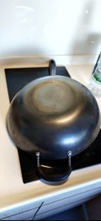 La gourmet - premium Nitrigan 32cm Cast Iron Wok with Long Handle + Helper Handle