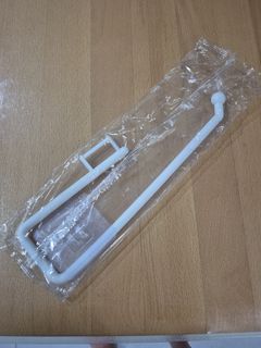 White Plastic Curtain Hook Set