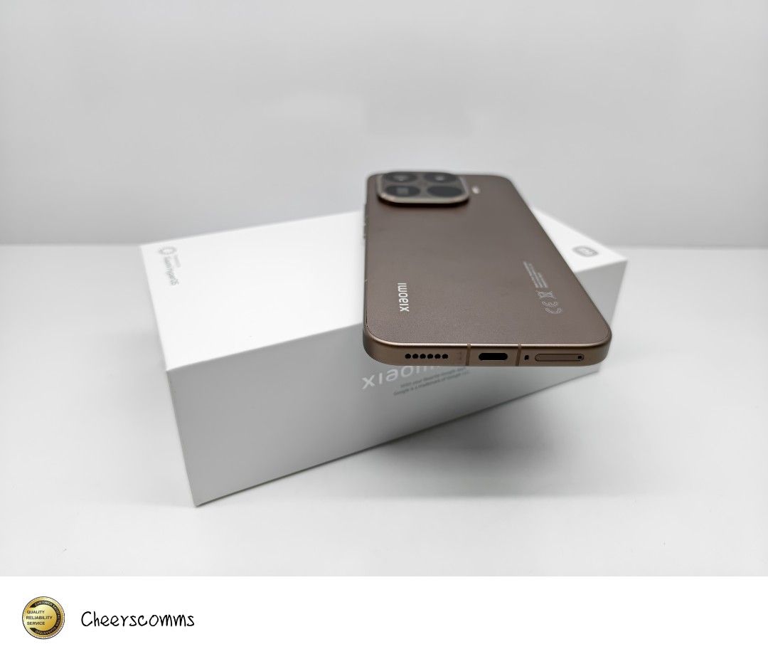 Xiaomi 15T Pro 512GB Mocha Gold (Category: Xiaomi) located in Singapore. Submitted by cheerscomms (Listing ID 1453892003, Image 2). Description: Xiaomi 15T Pro Gold Full set with box Like new condition 🇸🇬SG 60•Life SG •CDC •Ns Vouchers🇸🇬 ✅All Vouchers Accepted in-Store 📱Trade-in Welcome (Mobile& tablet) High buy-in prices guaranteed tradeinmyphone.sg/trade-in-buyback-price/ 💳Paylater Options Available💳 •Atome -3 month installment •SPayLate