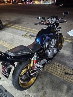 CB400 Revo 1 Midnight blue with yoshimura pipe