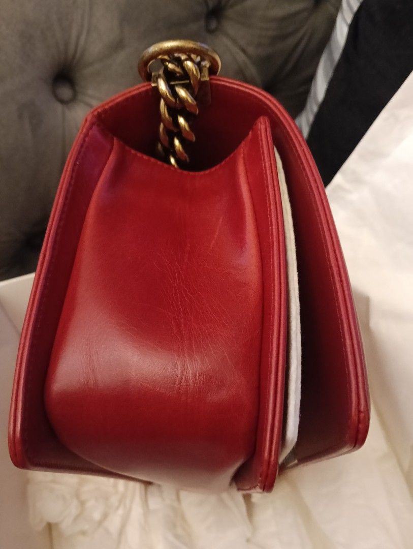 Chanel boy shoulder bag small calf leather (Category: Bags & Wallets) located in Singapore. Submitted by egx55 (Listing ID 1454677683, Image 5). Description: self collect comes with dust bag chanel box and authenticity card.