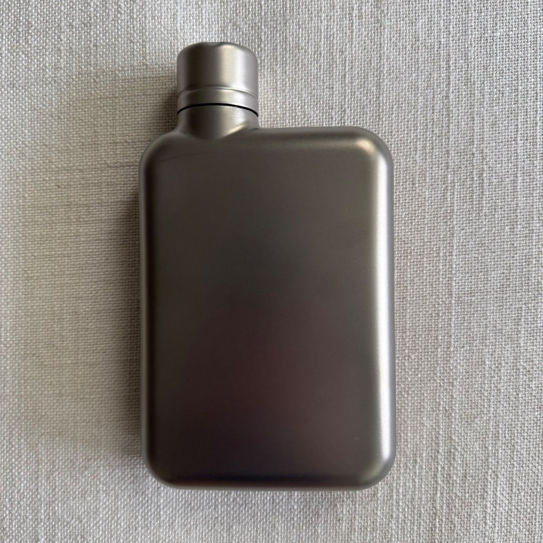 Memobottle A6 (Category: Water Bottles & Tumblers) located in Singapore. Submitted by wlshr (Listing ID 1454636734, Image 2). Description: - Brand: Memobottle - Model: A6 - Color: Metallic Grey - Design: Slim and flat, designed for portability and fitting into bags like a notebook - Condition: Good, pre-loved - Ideal for: Everyday hydration, travel, office, school Retail USD65 https://www.memobottle.com/products/a6-stainless-steel-memobottle-blac