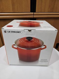 Le Creuset Stockpot Enamel Cast Iron Red