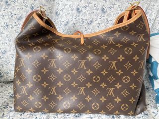 Louis Vuitton Monogram Carryall MM